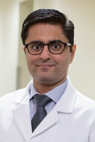 Headshot of Kamran Qureshi