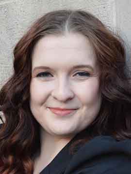 Headshot Erin Vest